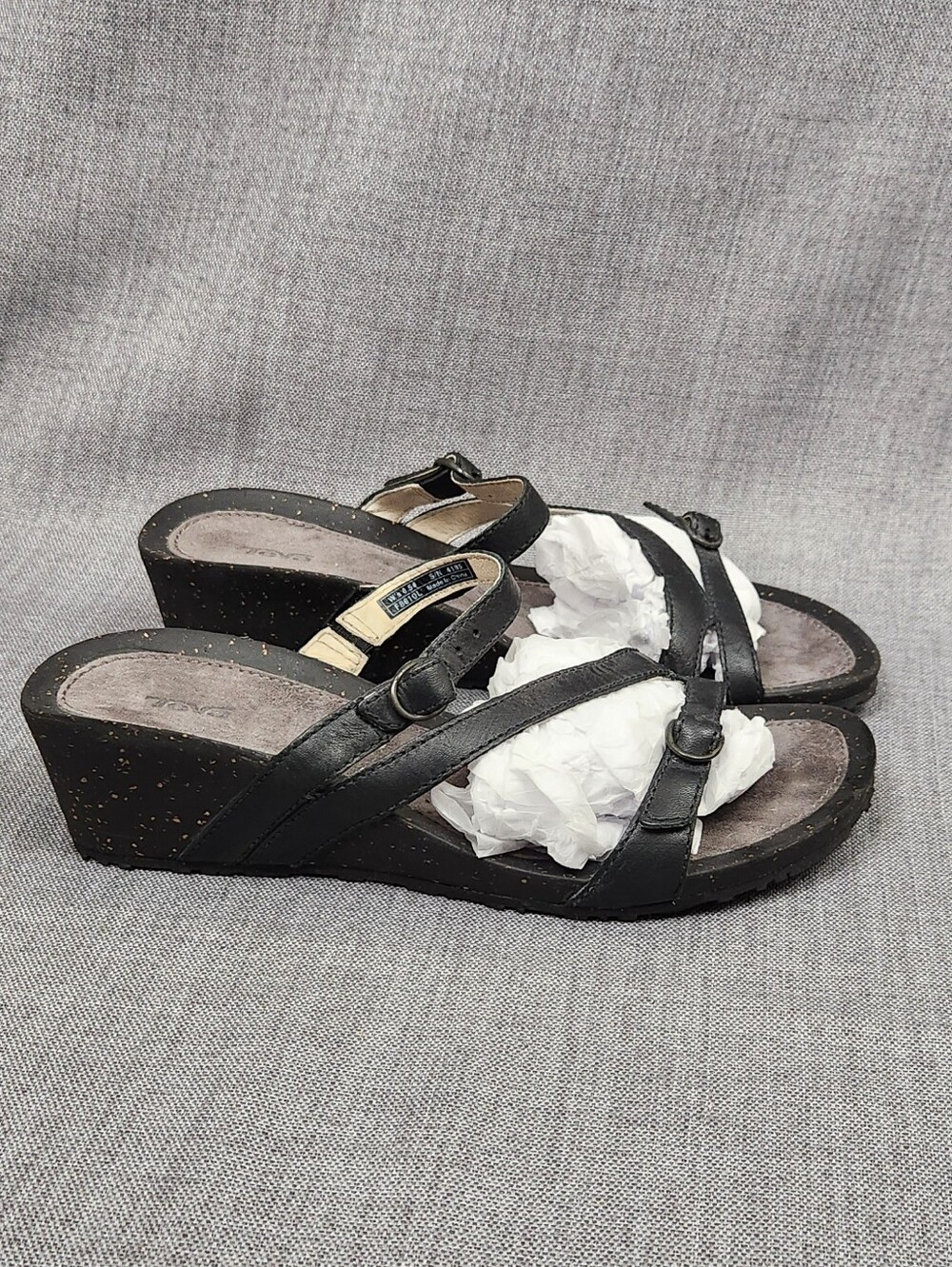 Teva Black Strap Wedge Sandals. 8.5 - Picture 4 of 11